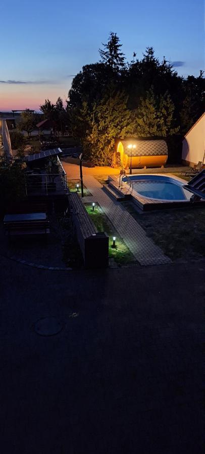 B&B Talstation Horselberg-Hainich ภายนอก รูปภาพ